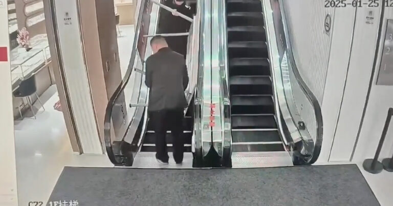 escalatorfail_natural_thumbnail